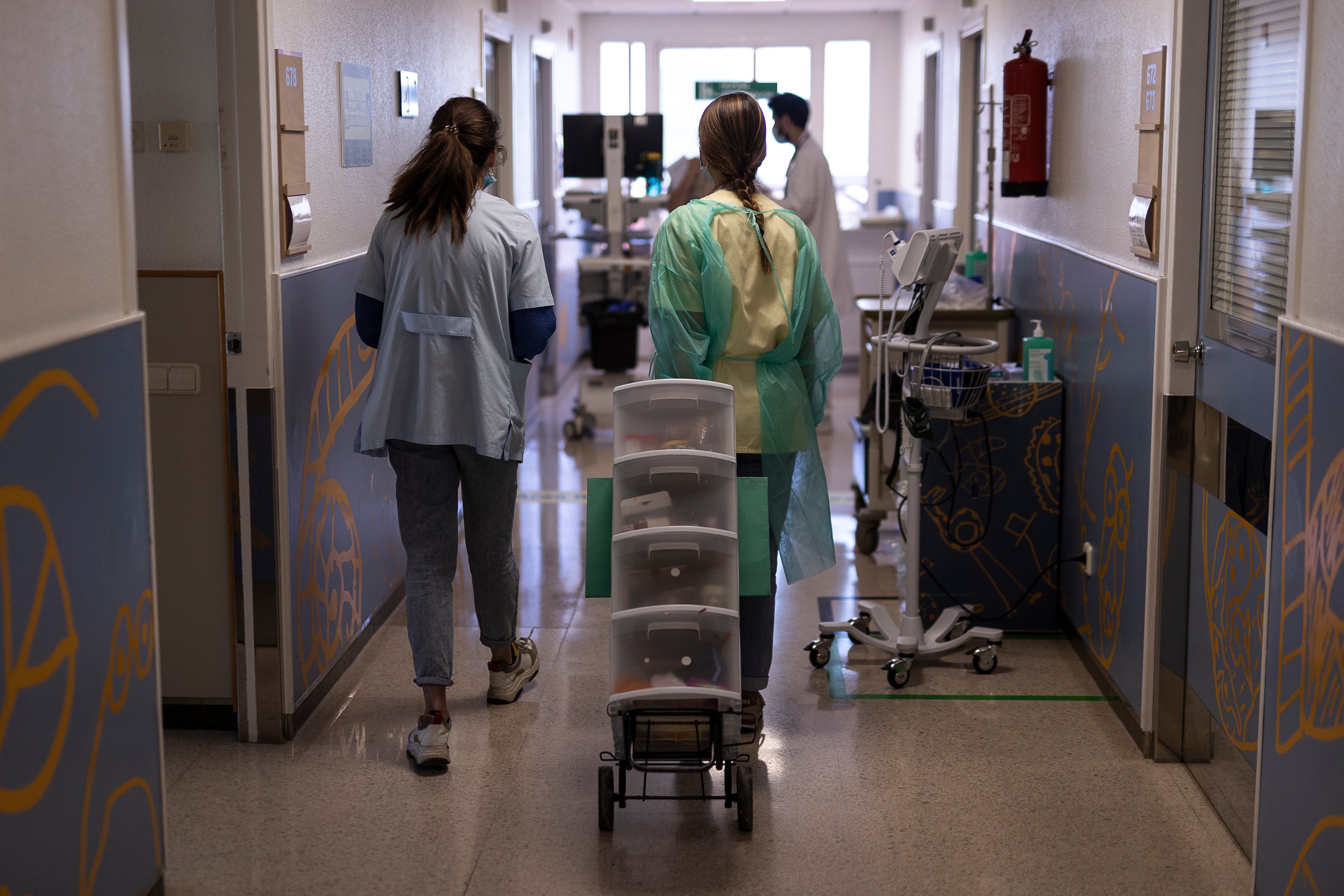 Ospedale Sant Joan de Déu impianta pacemaker più piccolo del mondo a neonata di 2,1 chili