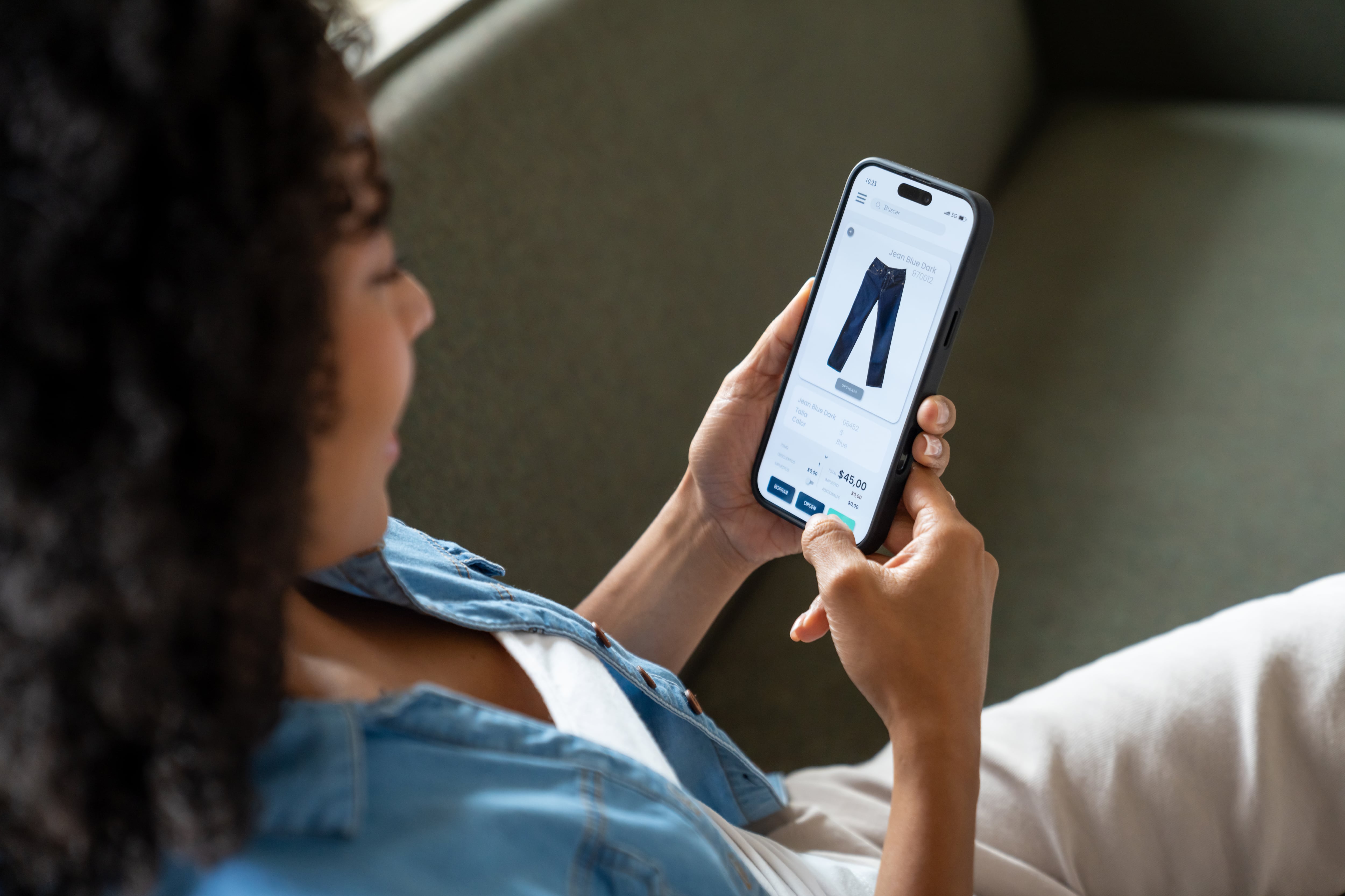 Cada español gasta 191 euros al mes en compras por internet, más del doble que hace cinco años