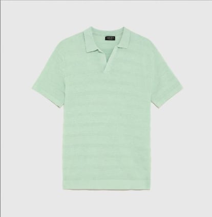 Los tonos pastel son una clara tendencia de este verano. Y en su justa medida es un color al que se le puede sacar mucho partido. Como este polo de punto de cuello abierto y manga corta en verde agua. Disponible también en gris crudo o rosa empolvado. </p> Polo de punto por 22,95 euros en <a href="https://www.zara.com/es/es/polo-punto-p07990401.html?v1=6068074&v2=1046053">zara.com</a>.</p>