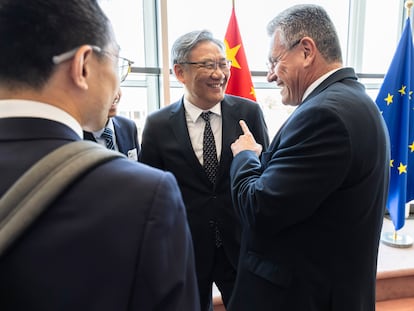 Bruselas se pertrecha ante una posible batalla comercial con China