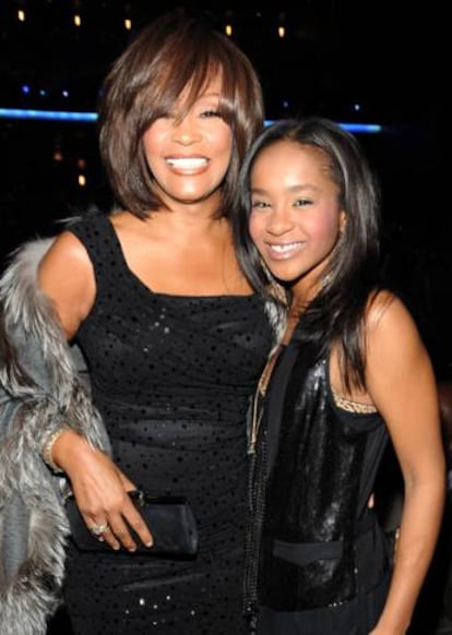 Whitney Houston y su hija Bobbi Kristina en 2009.