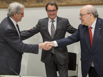 Artur Mas, presidente de la Generalitat, junto al alcalde Trias y el consejero de Economía Andreu Mas-Colell.