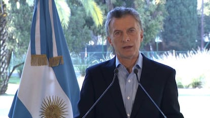 El presidente Mauricio Macri anuncia desde la residencia de Olivos el acuerdo con el FMI para adelantar los fondos del rescate acordado en junio.