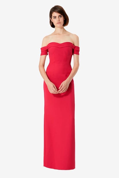 Uno de sus modelos más clásicos y favorecedores que deja al descubierto los hombros y nos recuerda al mítico vestido rojo que lució Julia Roberts en Pretty Woman.