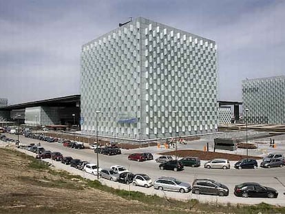 Edificios del Distrito C, el complejo de Telefónica en un barrio de la zona norte de Madrid.