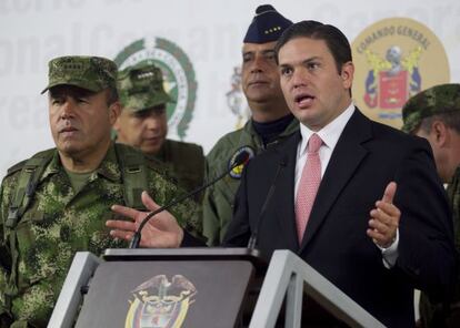 El ministro de Defensa de Colombia, Juan Carlos Pinz&oacute;n, durante la conferencia de prensa en la que describi&oacute; la operaci&oacute;n contra las FARC.