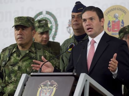 El ministro de Defensa de Colombia, Juan Carlos Pinz&oacute;n, durante la conferencia de prensa en la que describi&oacute; la operaci&oacute;n contra las FARC.