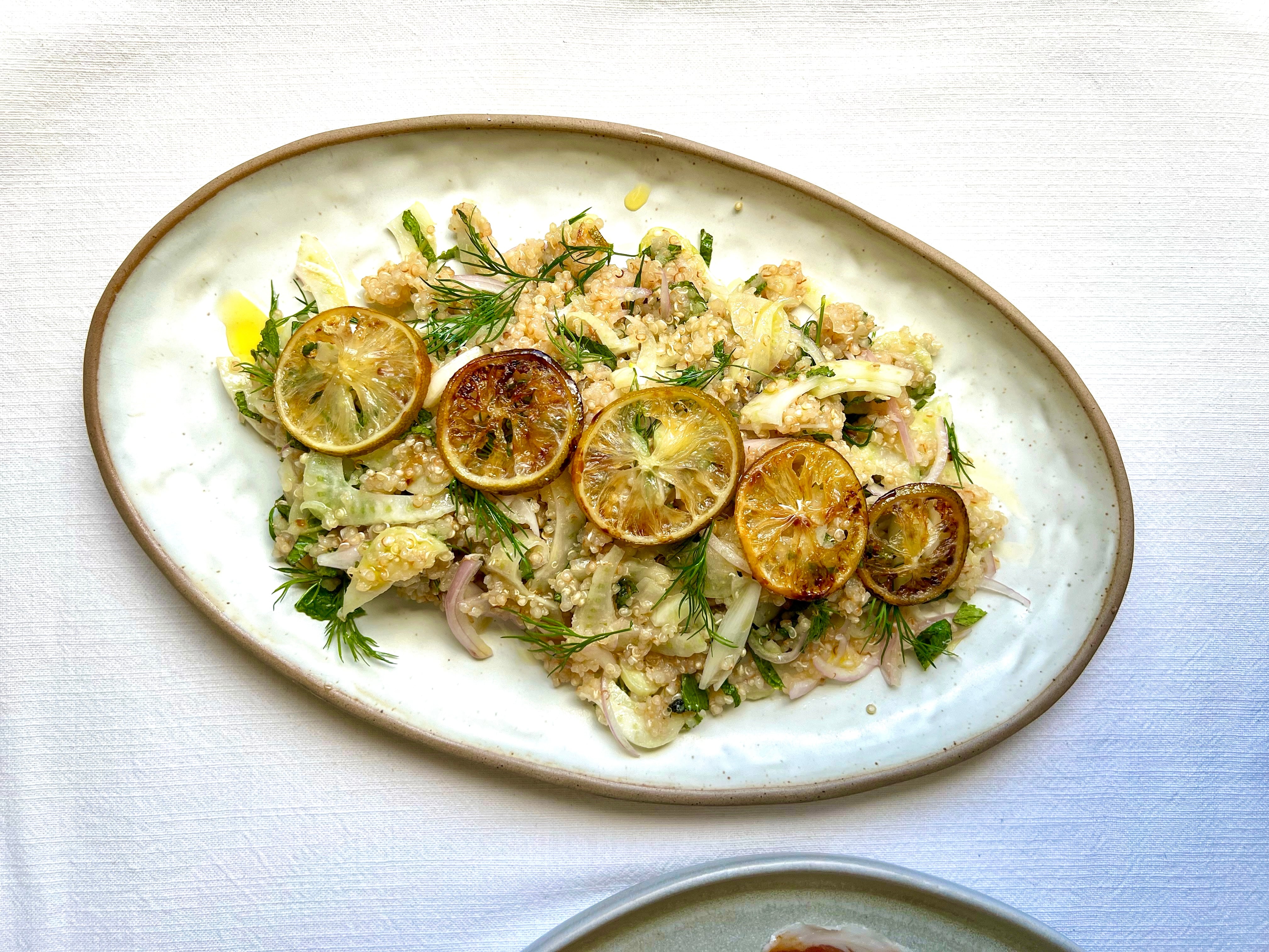 Ensalada con limón frito