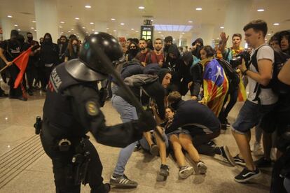 Protestas en el aeropuerto de El Prat.