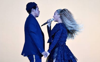 Beyoncé y Jay Z en el primer concierto de su gira, On The Run II, en Cardiff, Gales, el 6 de junio de 2018.