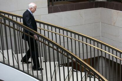 El senador John McCain, el jueves en el Capitolio.