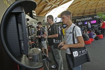 Una imagen de la feria Gamelab celebrada en el centro comercial Las Arenas en 2011