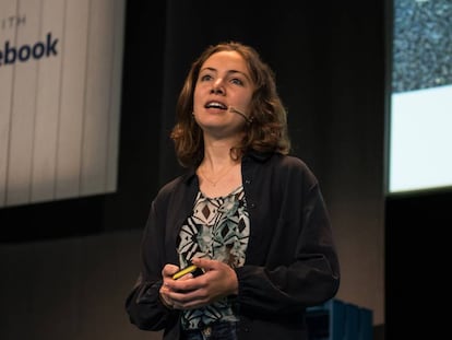 Marta Mateu, socia directora de Facebook, durante el taller organizado por la red social en Madrid.