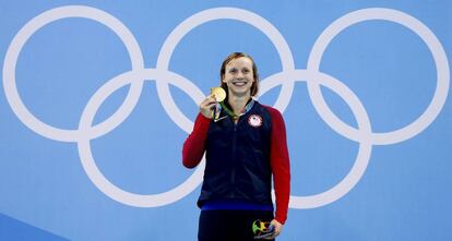 Ledecky, con la medalla de oro en los 400m libre.