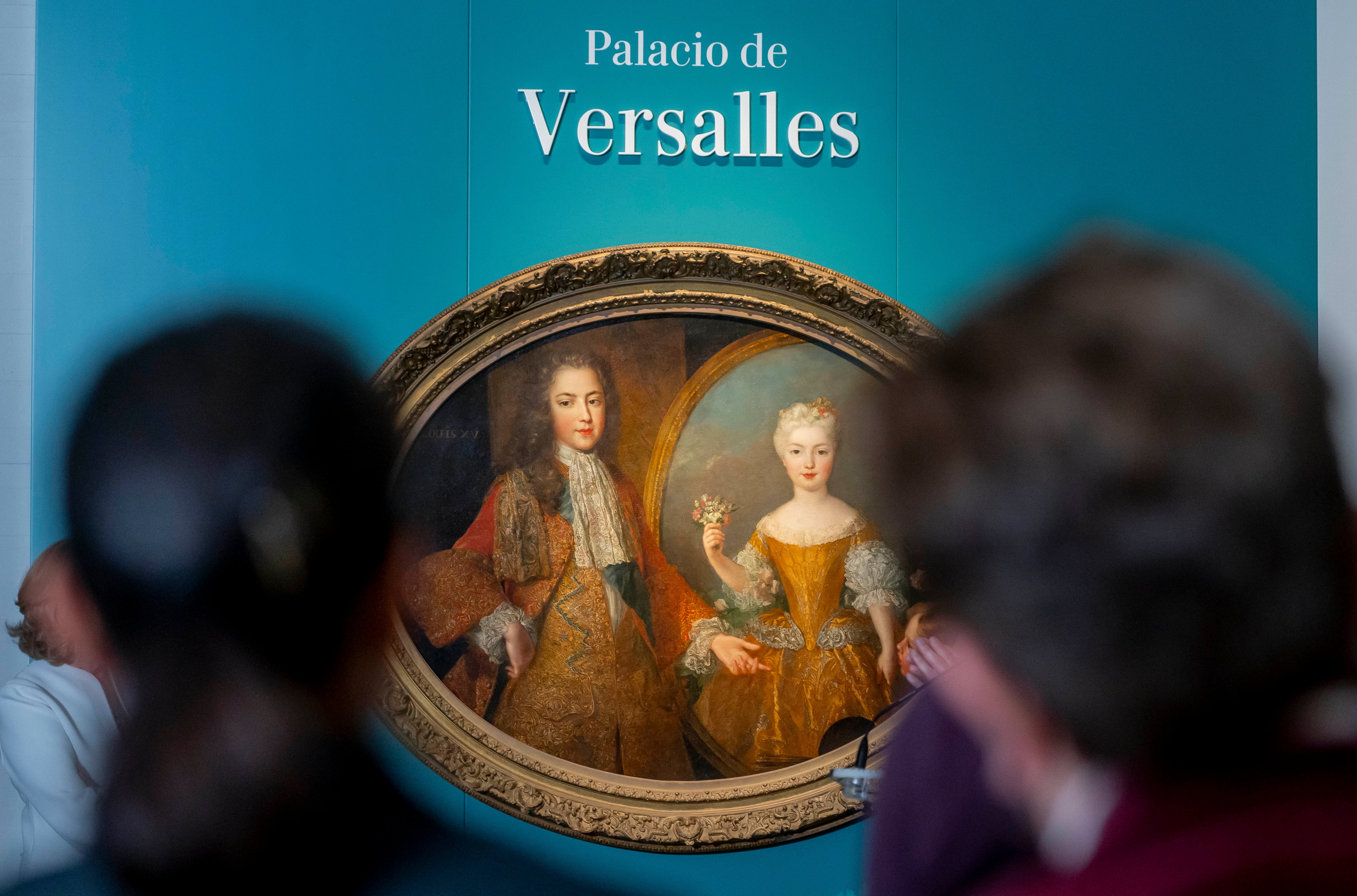 Detalle de la obra 'El Amor presentando a Luis XV el retrato de la infanta Mariana Victoria de Borbón', de Alexis-Simon Belle.
