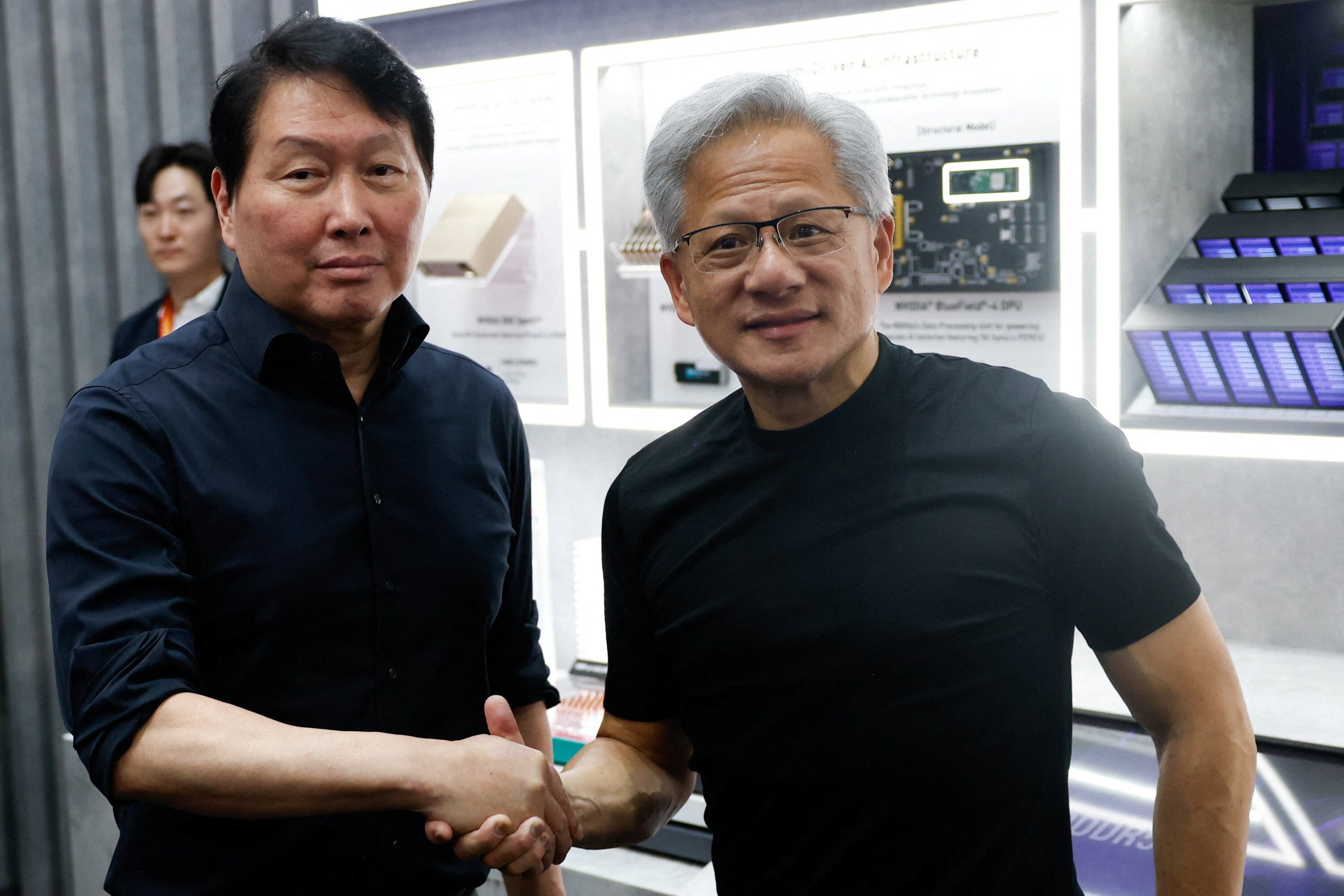 Huang (Nvidia) entra en la polémica de los sueldos: “Los trabajadores deben cobrar lo máximo posible”