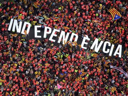 Manifestació de la Diada a l'avinguda Diagonal de Barcelona.