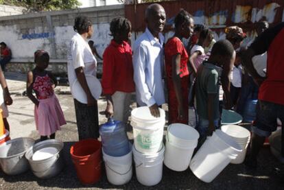 La campaña de Cruz Roja con mensajes de móvil para pedir ayuda para Haití  dio buenos resultados.