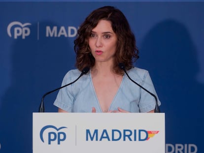 La presidenta de la Comunidad de Madrid y del PP de Madrid, Isabel Díaz Ayuso, en rueda de prensa, este miércoles, en la sede de Génova.