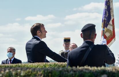 Emmanuel Macron invoca a De Gaulle en La-Ville-aux-Bois-les-Dizy