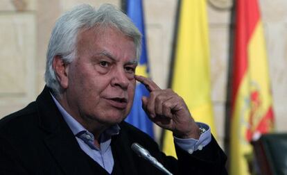 Felipe Gonz&aacute;lez, el jueves, en Bogot&aacute;.