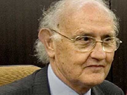 José María Mena.