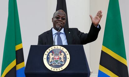 El presidente tanzano, John Magufuli, durante una visita oficial a Nairobi (Kenia) en 2016.