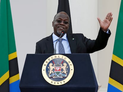 O presidente da Tanzânia, John Magufuli, durante uma visita oficial a Nairóbi (Quênia) em 2016.