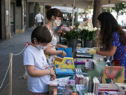 Una parada durante el último Sant Jordi, en julio.