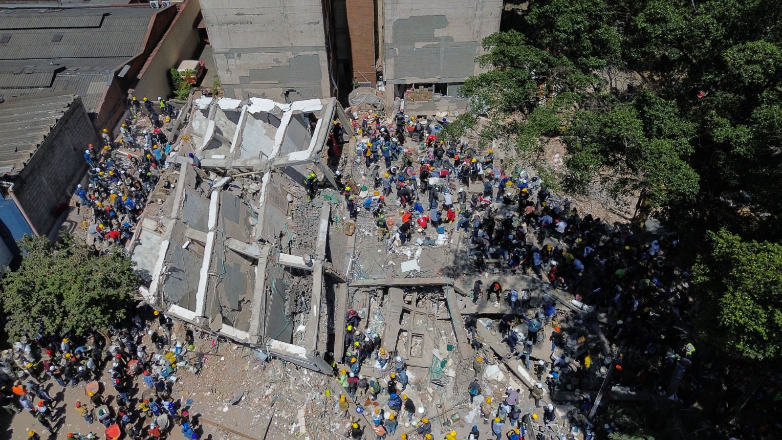 La reconstrucción tras el terremoto pone en aprietos la promesa de recorte de De La Espriella