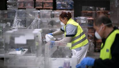 Preparación y distribución de urnas y otros materiales para las Elecciones Generales.