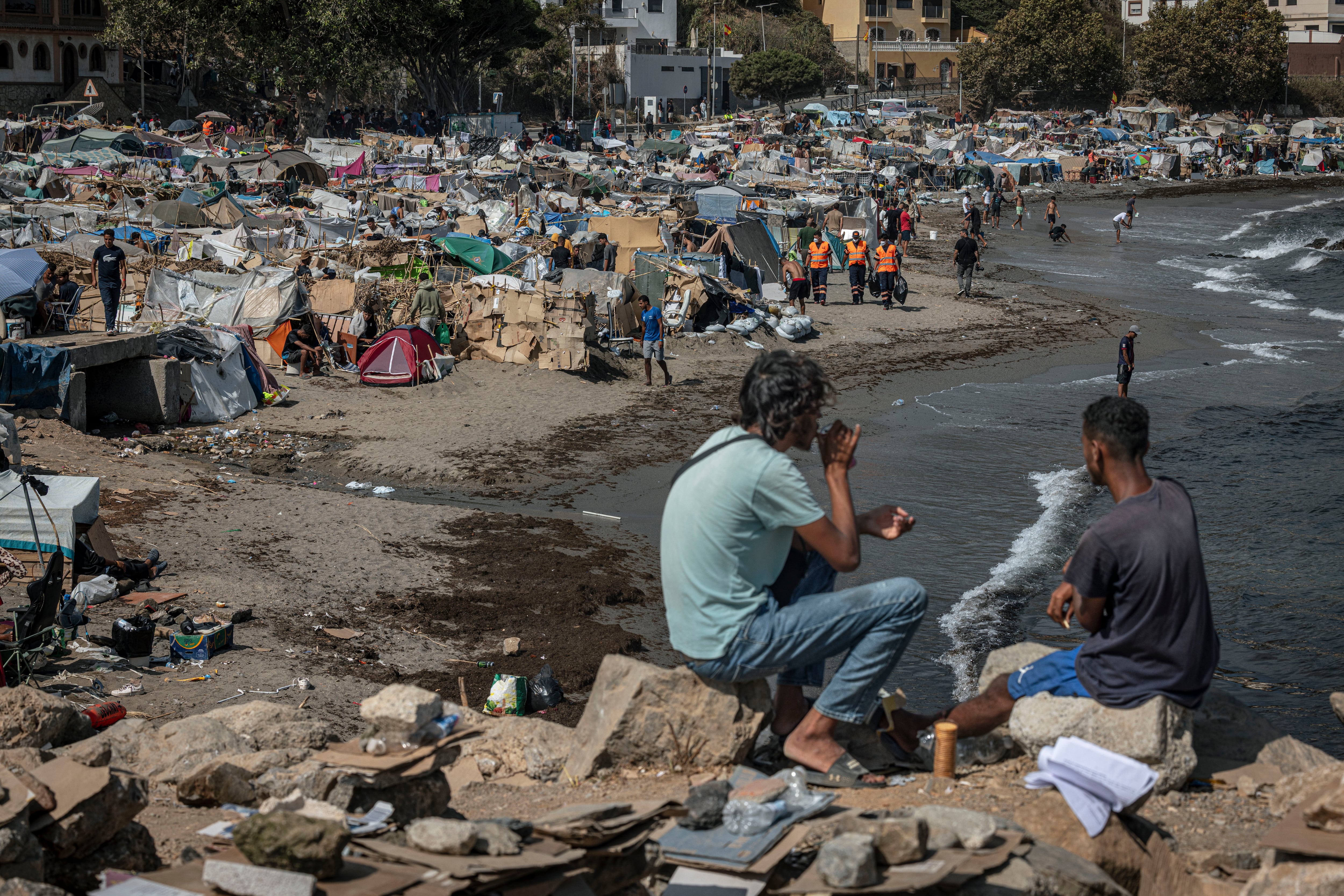 Un homme migrant meurt sur la plage du Trampoline de Ceuta
