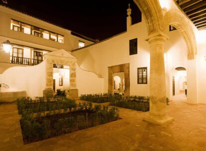 Patio del hotel Las Casas de la Judería, en Córdoba