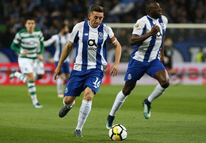 Herrera durante el partido contra el Sporting.