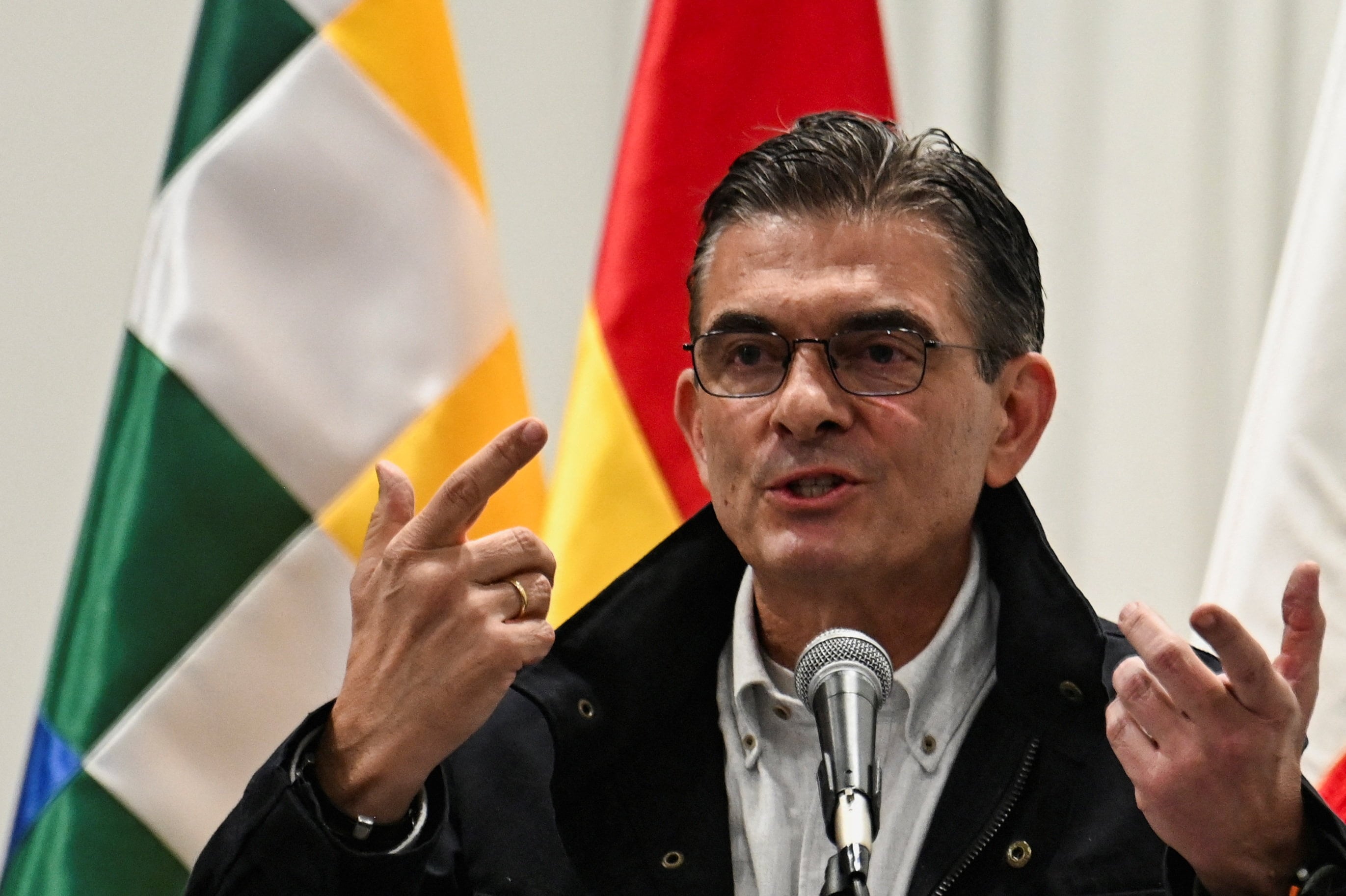 Paz apuesta por desgastar las protestas y evita sacar al Ejército para resolver la crisis en Bolivia