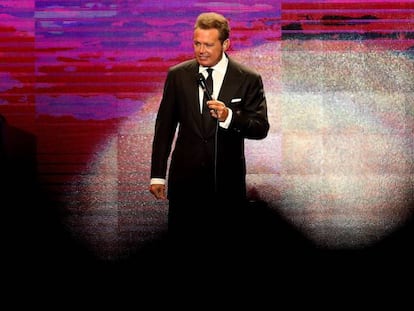 El cantante mexicano Luis Miguel en un concierto, en Bogotá, el pasado sábado