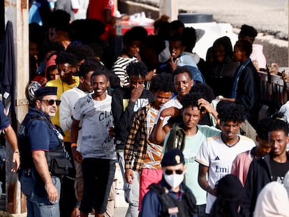 Un grupo de inmigrantes llegaba el pasado 18 de septiembre a la isla italiana Lampedusa.