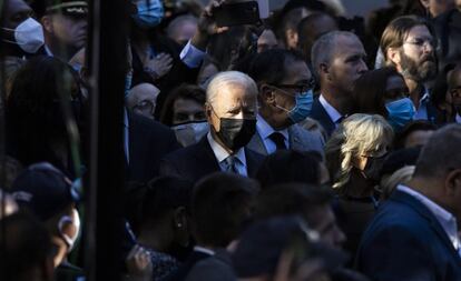 El presidente de Estados Unidos, Joe Biden, evitó pronunciar discursos en las ceremonias oficiales para ceder todo el protagonismo al recuerdo de las víctimas y la emoción de sus familiares.