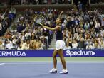 New York (United States), 09/09/2021.- Leylah Fernandez of Canada reacts as she plays Aryna Sabalenka of Belarus during their semifinals round match on the eleventh day of the US Open Tennis Championships at the USTA National Tennis Center in Flushing Meadows, New York, USA, 09 September 2021. The US Open runs from 30 August through 12 September. (Tenis, Abierto, Bielorrusia, Estados Unidos, Nueva York) EFE/EPA/JOHN G. MABANGLO