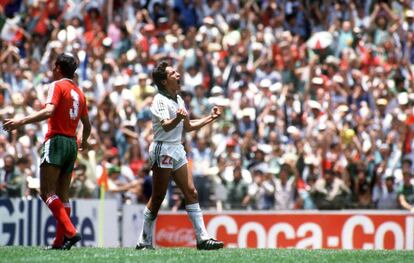 Negrete celebra su gol.