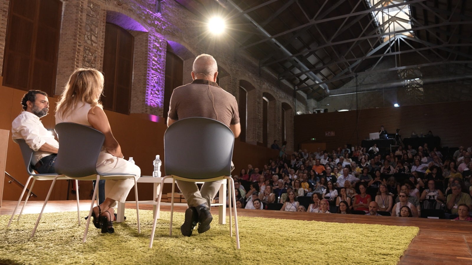 ‘Escrivivir’, el congreso que conecta a aficionados con autores, editores y agentes y del que han surgido 30 libros