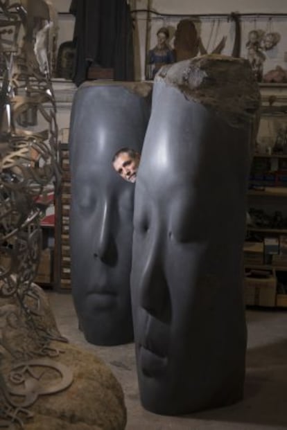 Jaume Plensa, en su estudio de Sant Feliu de Llobregat.