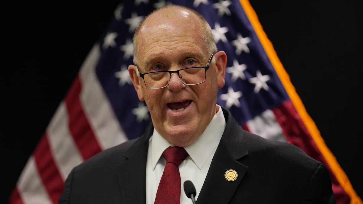 La Administración Trump anuncia la retirada de 700 agentes federales de Minneapolis