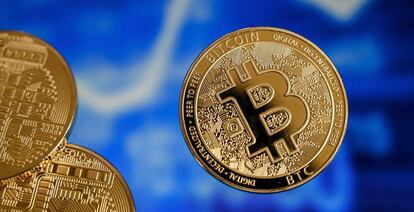 Vista de un bitcoin, la moneda virtual de mayor valor del mercado. 