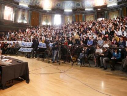 Asamblea de médicos en huelga convocada por la AFEM.