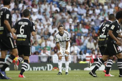 Ronaldo sonríe después de una jugada.