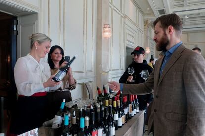 El 'Open Day' acogerá esta semana a 35 exportadores españoles que retoman su actividad tras el parón provocado por la pandemia. “El vino es un vehículo de transmisión de cultura”, ha asegurado el embajador de España en Moscú, Marcos Gómez.