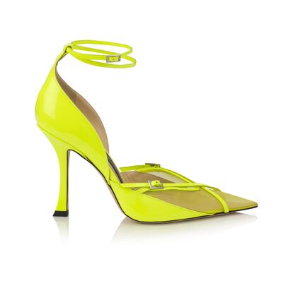 Propuestas de la colaboración entre Jimmy Choo y Mugler.