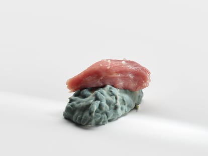 'Utopía: ternera roqueforti' . Plato del restaurante Mugaritz.