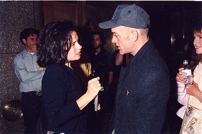 Natalie Merchant y Michael Stipe, de R.E.M., en los premios MTV Video Music Awards de 1994 en Nueva York. 